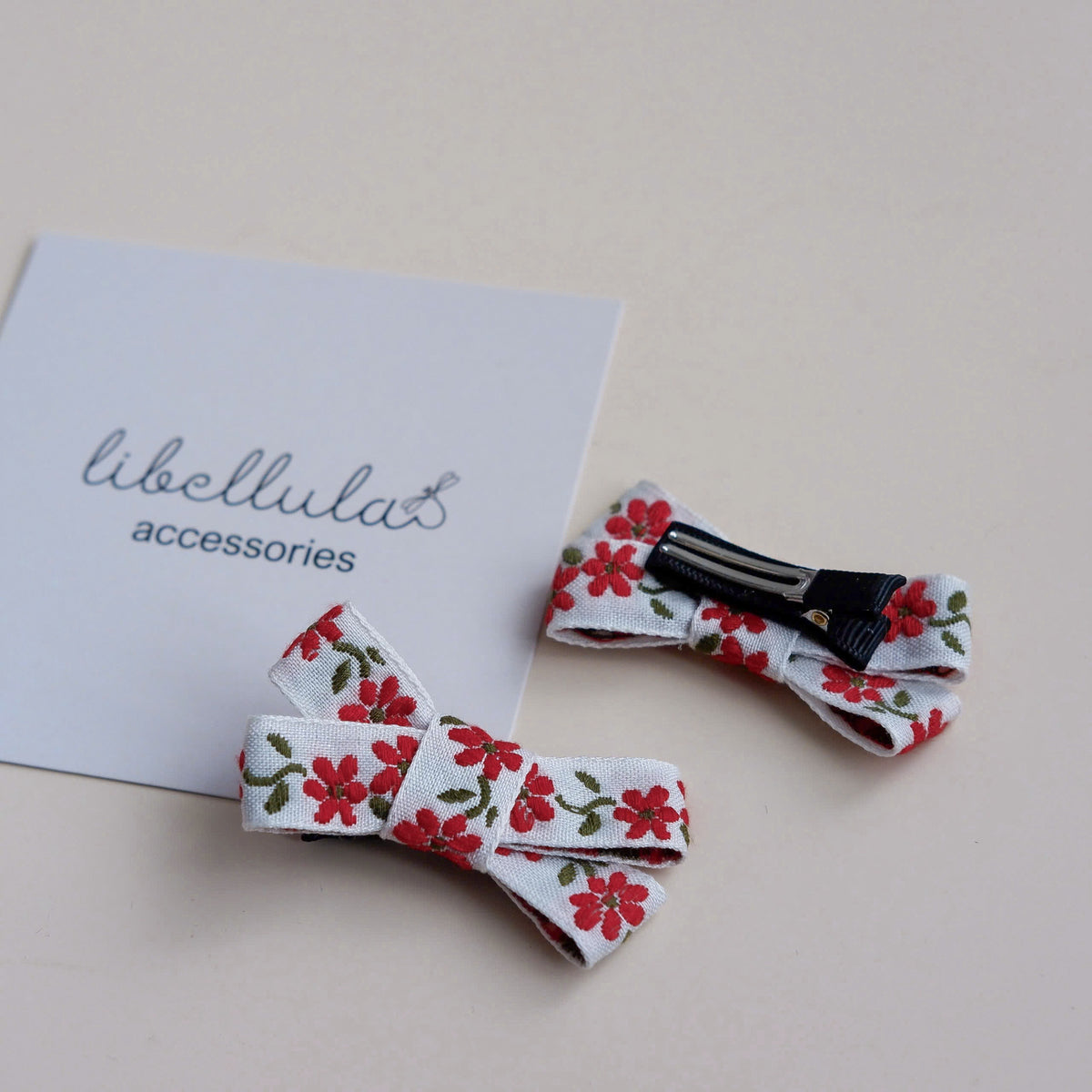 Libellula -  Vintage Holidays Embroidered Flower Hair Clip Set