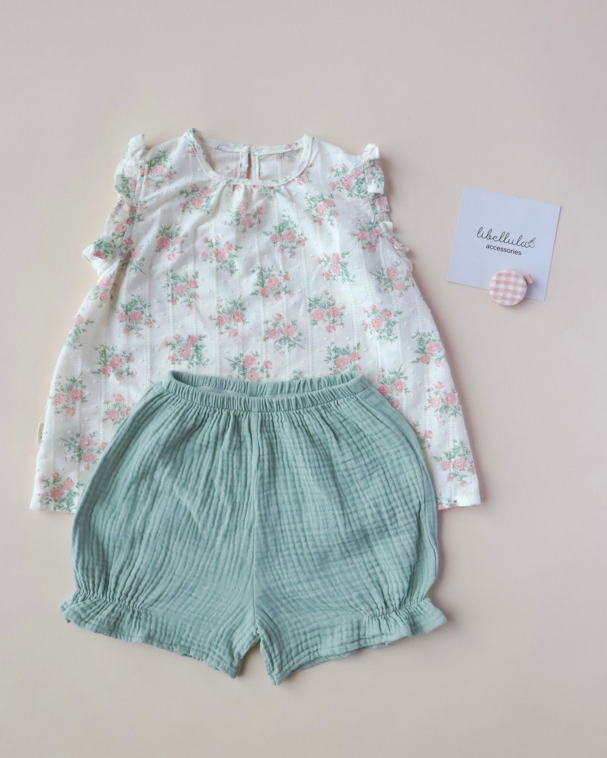 Libellula - Set of baby clothes with a white boiled floral shirt combined with green organic muslin pants